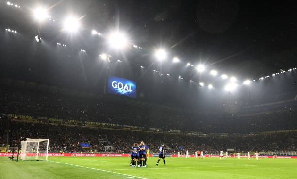 布莱德索底线突破“回头望月”上反篮得分，以城之名CBA30年有你有我.